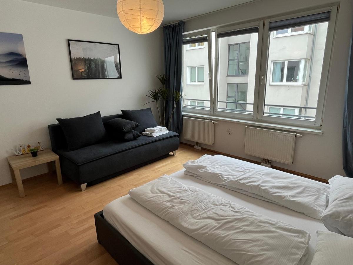 Cool Schoenbrunn Apt 2Br Viena Exterior foto